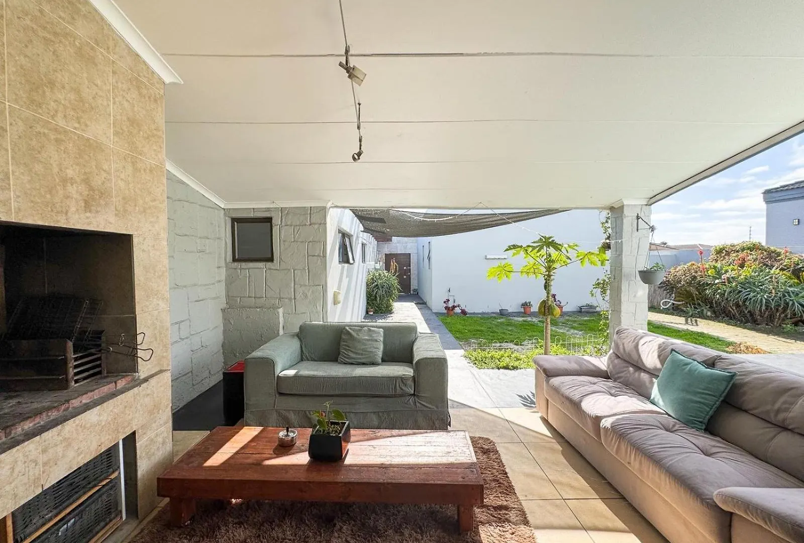 The Sanctuary Guest House Le Cap
